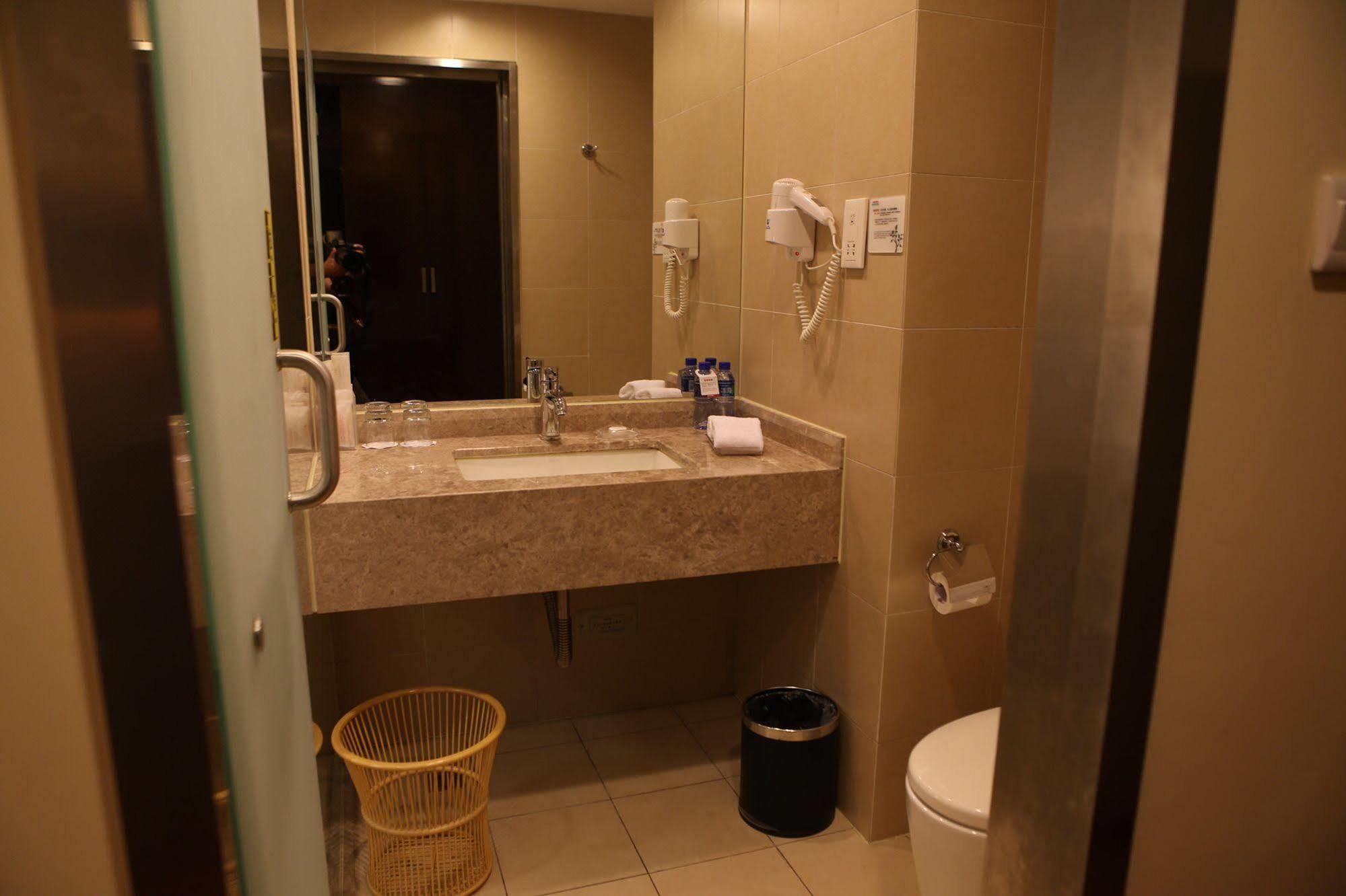 Benjoy Hotel - Jinqiao Branch Xangai Exterior foto